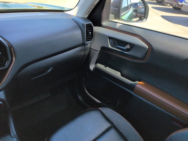 Used 2024 Ford Bronco Sport Outer Banks AWD/4WD image 17