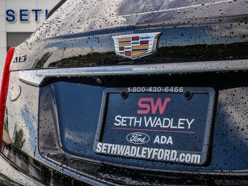 Used 2022 Cadillac XT5 Premium Luxury FWD image 11