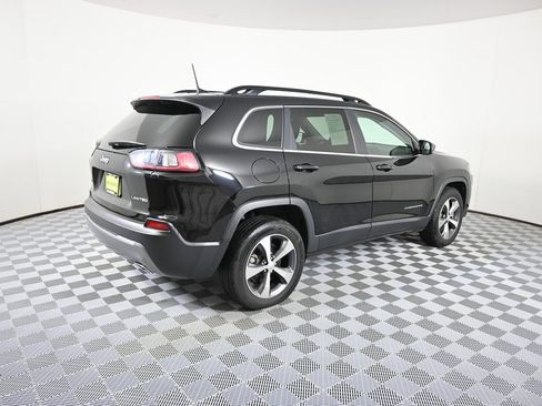 Used 2022 Jeep Cherokee Limited image 6
