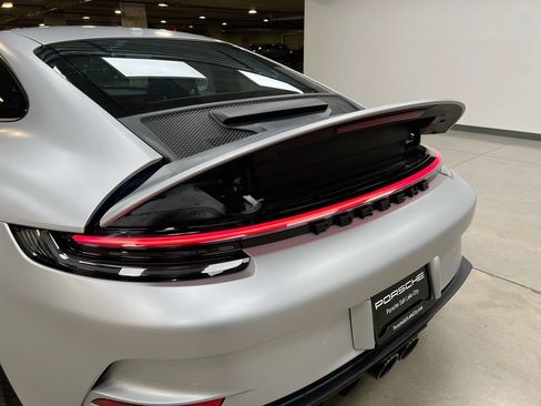 Certified 2024 Porsche 911 GT3 RWD image 33