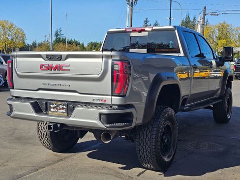 Used 2025 GMC Sierra 3500 AT4 w/ AT4 Premium Plus Package AWD/4WD image 5