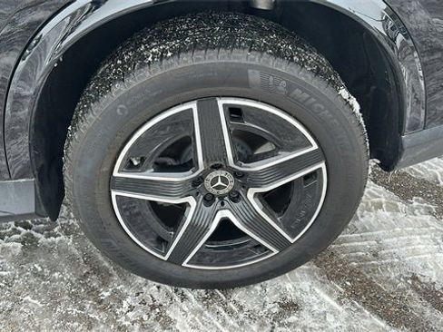 Certified 2025 Mercedes-Benz GLC 300 4MATIC image 7