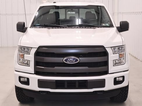 Used 2016 Ford F150 XLT w/ Equipment Group 302A Luxury AWD/4WD image 4