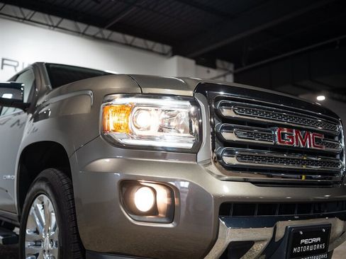 Used 2016 GMC Canyon SLT w/ Driver Alert Package AWD/4WD image 15