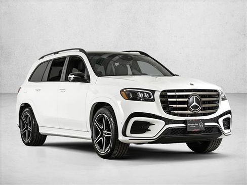 Certified 2025 Mercedes-Benz GLS 450 4MATIC image 3
