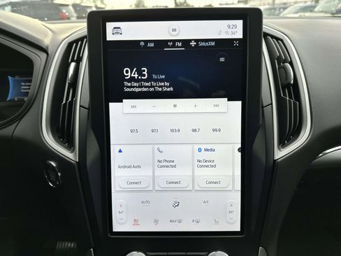 Used 2022 Ford Edge SEL w/ Convenience Package image 22