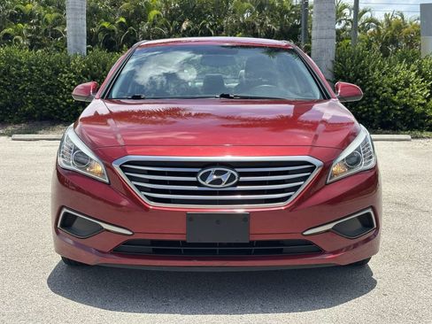 Used 2016 Hyundai Sonata SE FWD image 3
