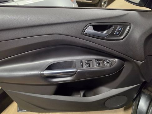 Used 2018 Ford Escape SE AWD/4WD image 5