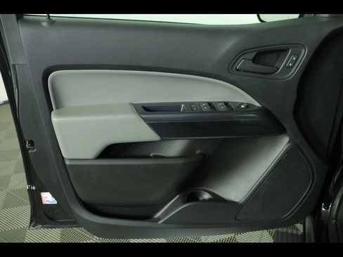 Used 2021 Chevrolet Colorado W/T w/ Custom Special Edition image 19