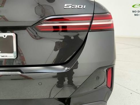 Used 2026 BMW 530i w/ M Sport Package RWD image 28