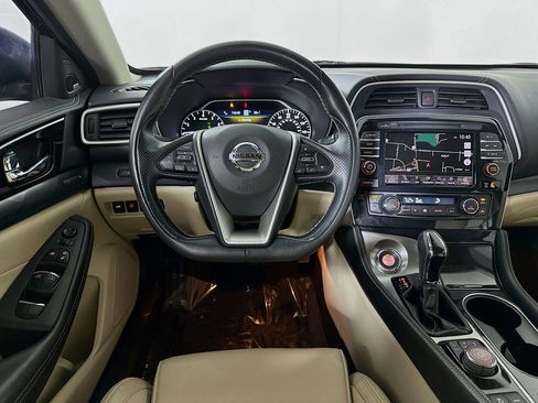 Used 2021 Nissan Maxima Platinum image 22