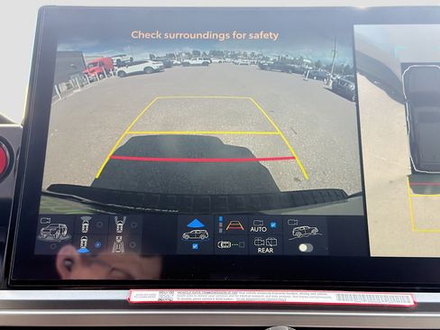 Used 2025 Toyota 4Runner TRD Off-Road Premium AWD/4WD image 22