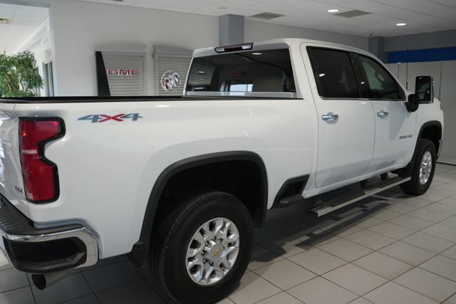 Used 2024 Chevrolet Silverado 2500 LTZ AWD/4WD image 7