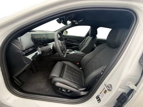 Used 2026 BMW 540i xDrive AWD/4WD image 13
