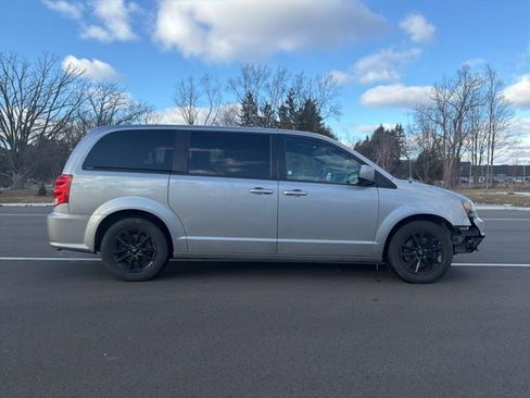 Used 2019 Dodge Grand Caravan GT image 6