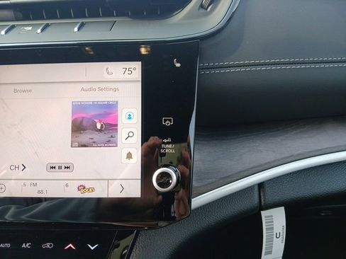 New 2026 Jeep Grand Cherokee Altitude image 26