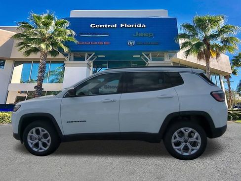 New 2026 Jeep Compass Latitude image 8