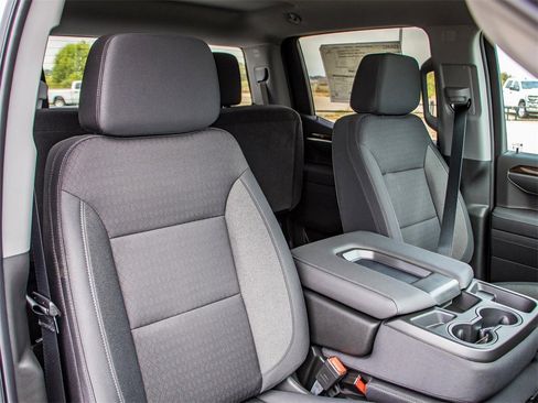 New 2026 GMC Sierra 1500 Elevation image 11