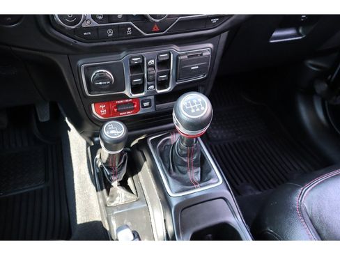 Used 2020 Jeep Wrangler Unlimited Rubicon AWD/4WD image 24