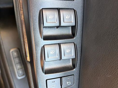 Used 2019 Chevrolet Tahoe LT RWD image 18