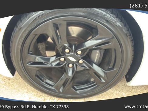 Used 2019 Chevrolet Camaro SS RWD image 15