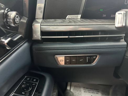 Certified 2025 Cadillac Escalade IQ Sport 2 w/ LPO, ONYX Package AWD/4WD image 43