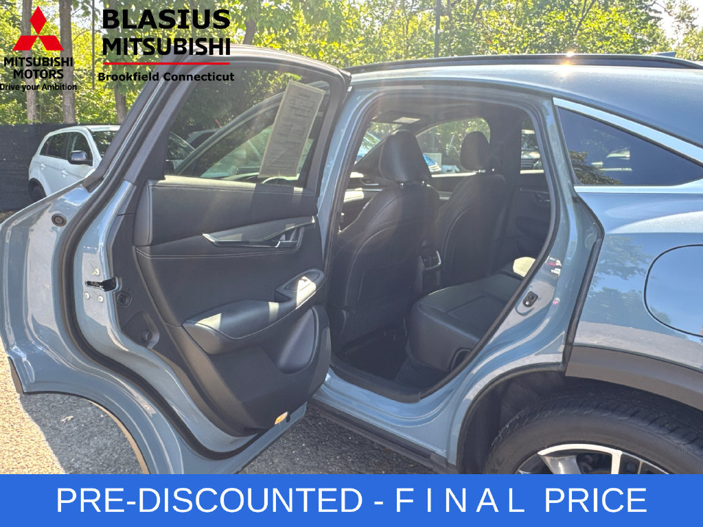 Used 2023 INFINITI QX55 Luxe w/ Cargo Package AWD/4WD image 18