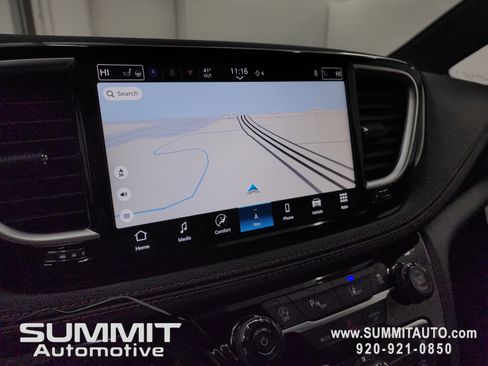 New 2026 Chrysler Pacifica Pinnacle image 12