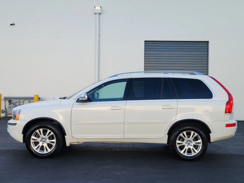 Used 2013 Volvo XC90 3.2 image 2