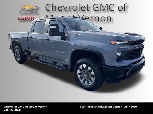 Used 2025 Chevrolet Silverado 2500 Custom w/ Custom Value Package image 8