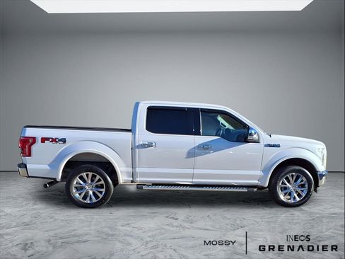 Used 2017 Ford F150 Lariat w/ Equipment Group 502A Luxury image 7