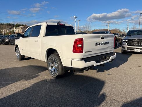 New 2026 RAM 1500 4x4 Crew Cab image 5