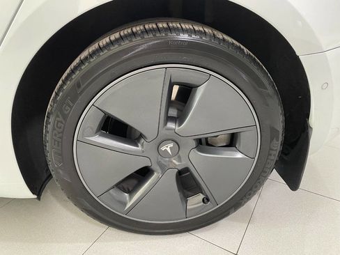 Used 2022 Tesla Model 3 image 11