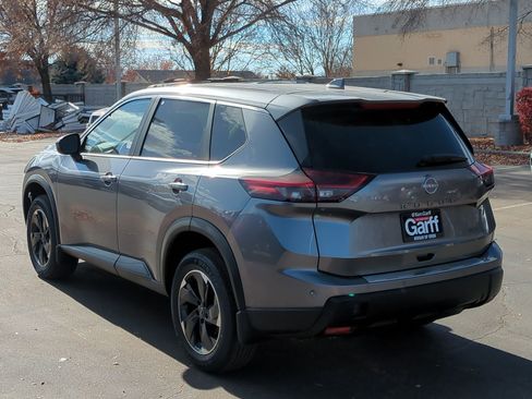 New 2026 Nissan Rogue SV image 7