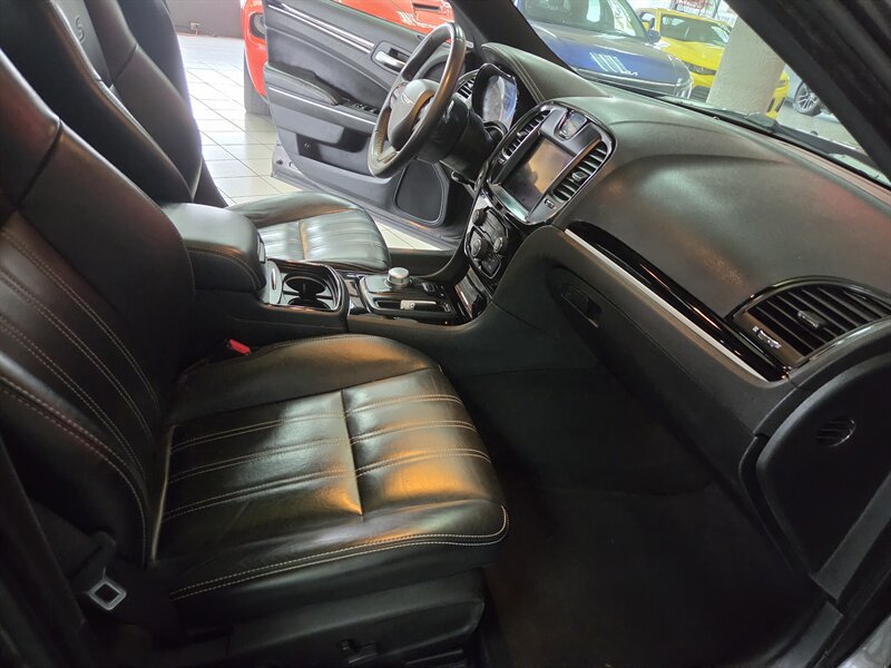 Used 2023 Chrysler 300 S RWD image 19
