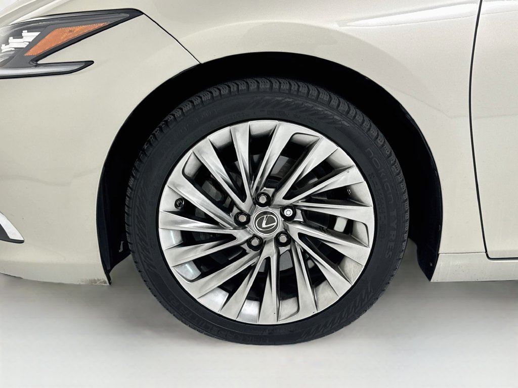 Used 2022 Lexus ES 350 Ultra Luxury FWD image 33