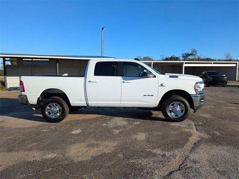 Used 2022 RAM 2500 Big Horn w/ Cold Weather Group image 3