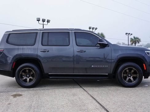 Used 2023 Jeep Wagoneer 2WD w/ Convenience Group I image 3