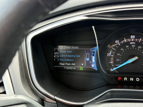 Used 2018 Ford Fusion SE w/ Equipment Group 602A FWD image 29