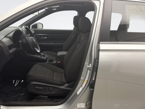 Used 2025 Honda CR-V Sport image 11