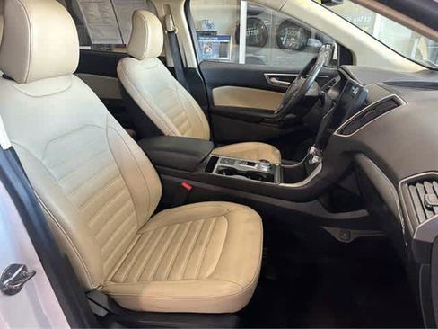 Used 2022 Ford Edge SEL w/ Convenience Package image 34