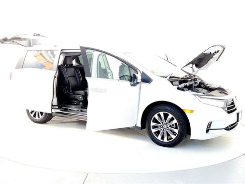 Used 2021 Honda Odyssey EX-L image 12