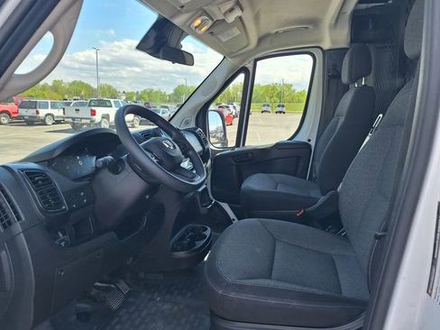 Used 2025 RAM ProMaster 2500 w/ U-Haul Equipment Group FWD image 11