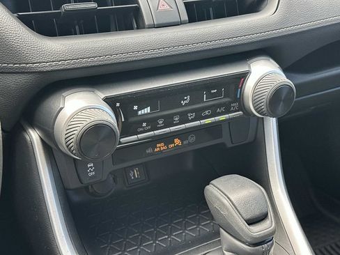 Used 2023 Toyota RAV4 LE FWD image 29