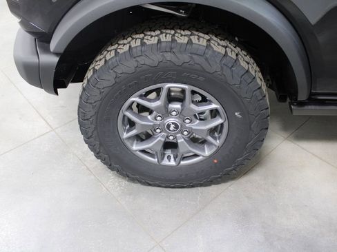 New 2025 Ford Bronco Badlands image 54