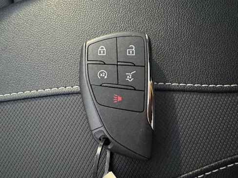 Used 2025 Chevrolet Traverse Z71 w/ Enhanced Driving Package image 29