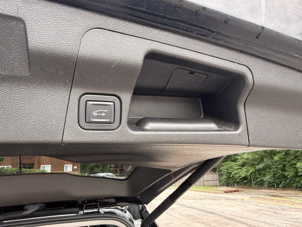 Used 2018 GMC Acadia SLE FWD image 36