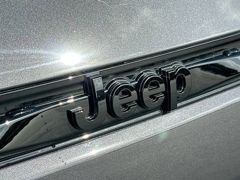 New 2026 Jeep Grand Cherokee Limited image 19