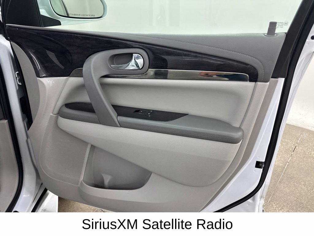 Used 2017 Buick Enclave Leather w/ Trailering Package FWD image 21