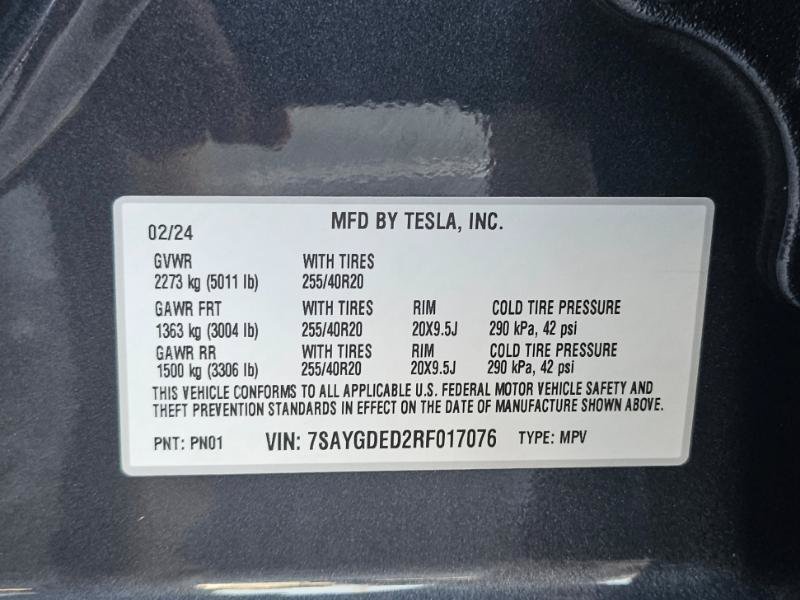 Used 2024 Tesla Model Y 2WD image 35